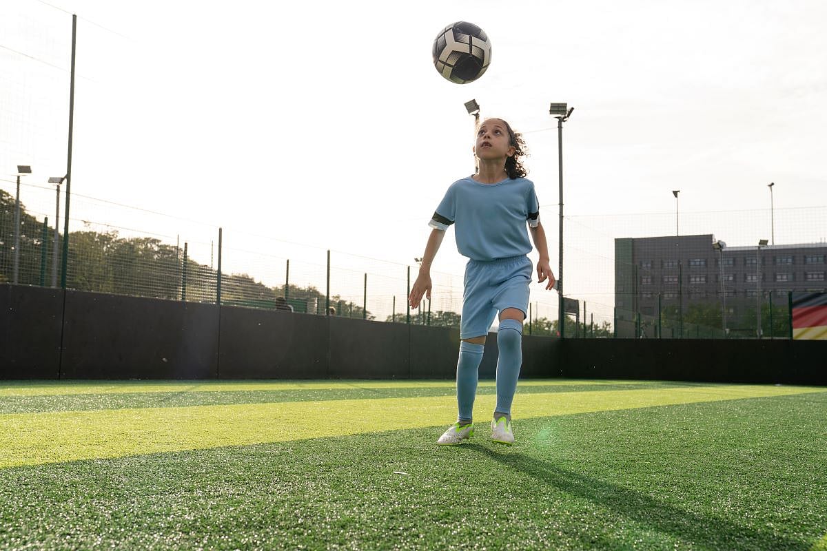 Does Your Child Have A Concussion? These Are The Signs, Review Says
