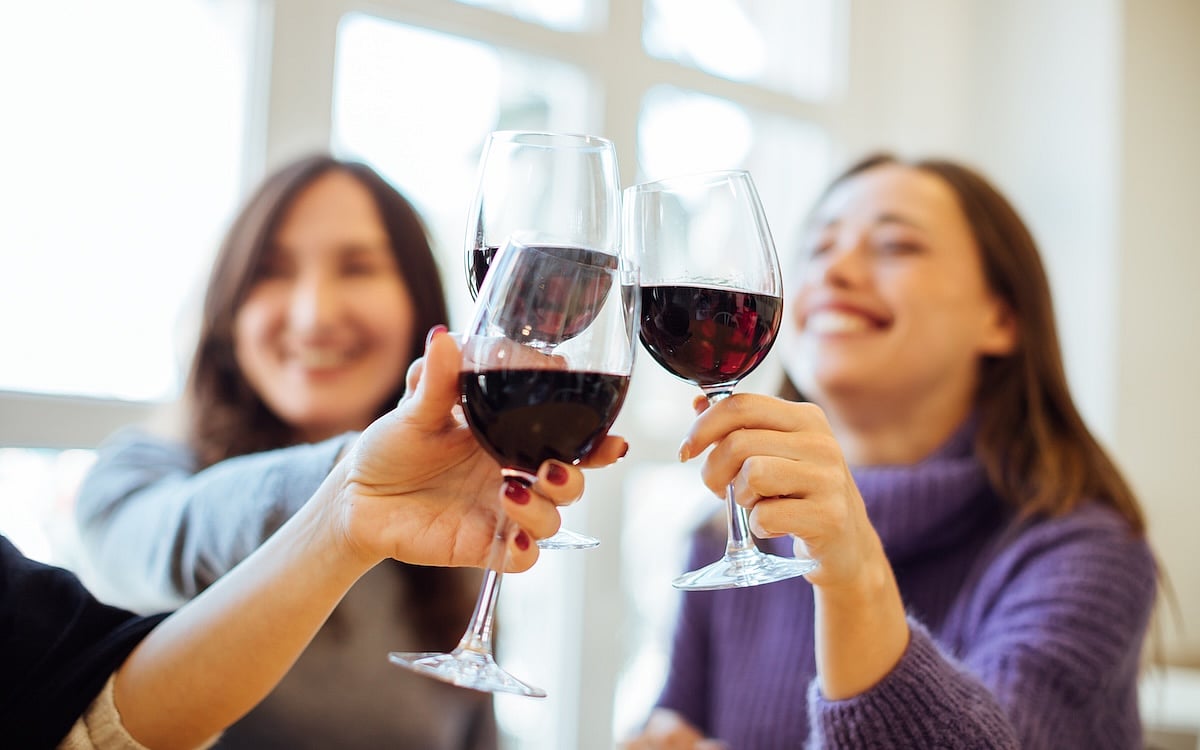 Middle-Aged Women Drink More, Know Less About Breast Cancer Risk