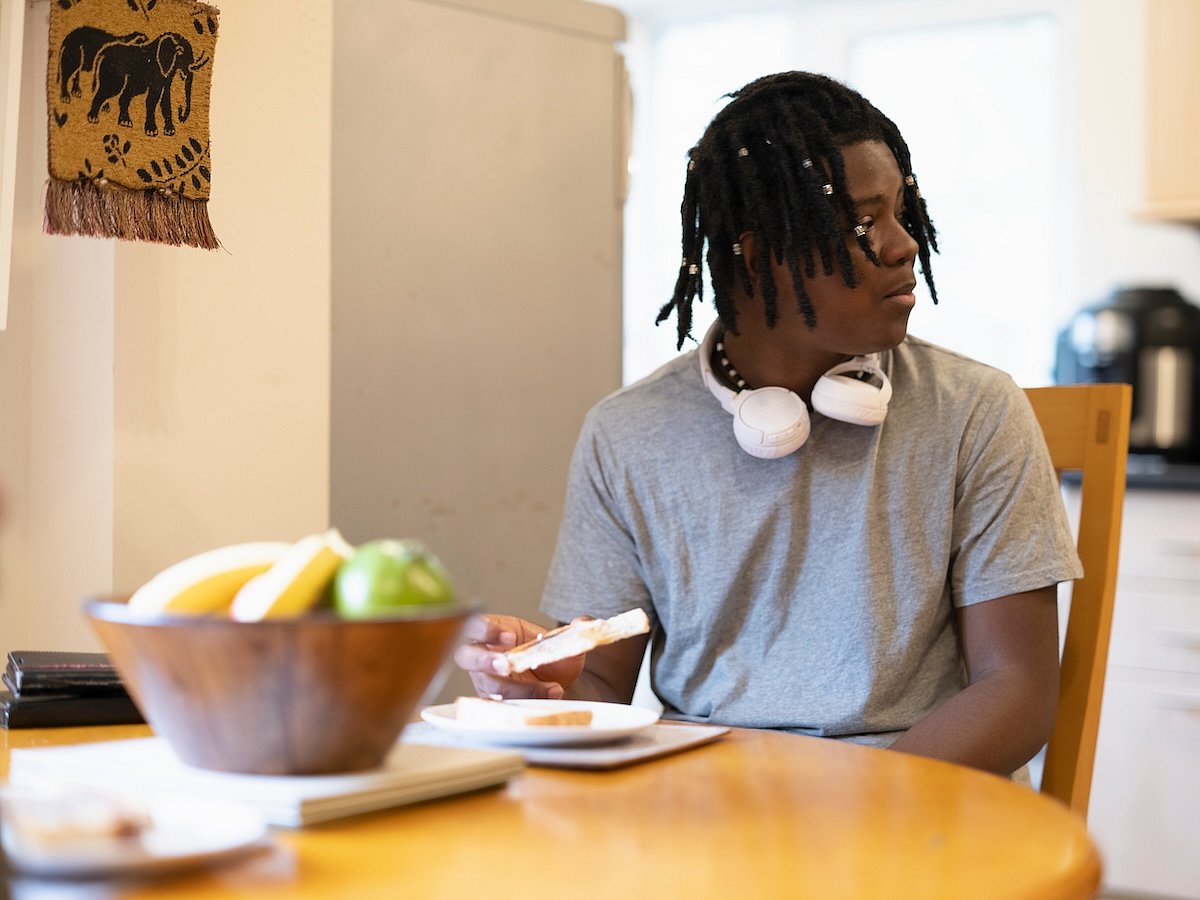 Breakfast Can Help Teens Make Better Food Choices Throughout Their Day, Study Says