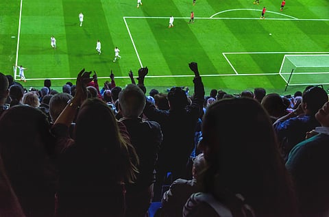 スポーツの「観戦」にも有意な健康効果――日本人対象の縦断的研究