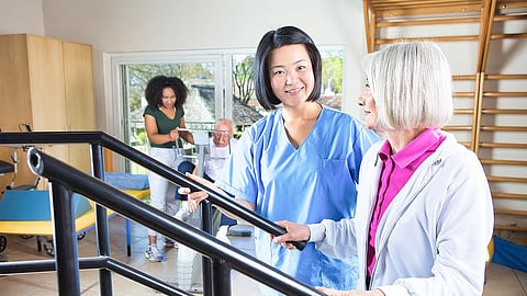 脳外傷後の迅速な神経リハがアルツハイマー病のリスクを抑制する