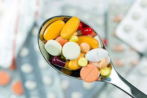 サプリ「メーカー推奨量超え」約2割、長期使用や錠剤タイプで多い可能性
