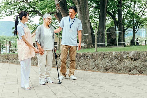 高齢入院患者の睡眠薬継続使用、院内転倒リスク上昇と関連
