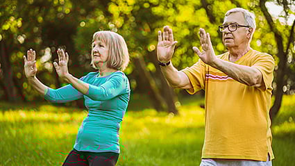 ¿Puede el tai chi mejorar los problemas de cognición y memoria causados por el envejecimiento?
