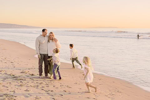 Una madre joven con cáncer de colon avanzado recibe un trasplante de hígado de donante vivo que le salva la vida