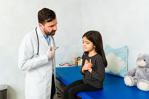 Niña pediatra