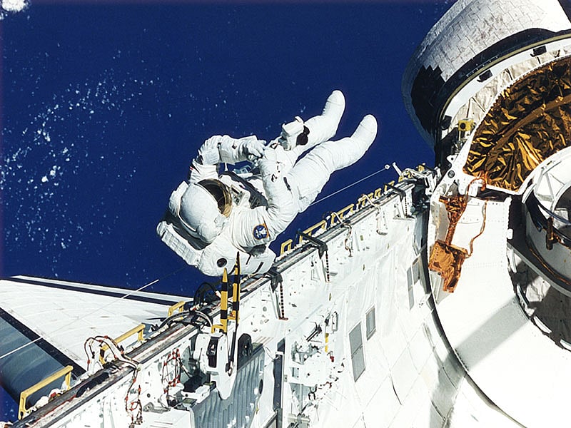 'Space Headaches' Can Hit Astronauts, Study Finds