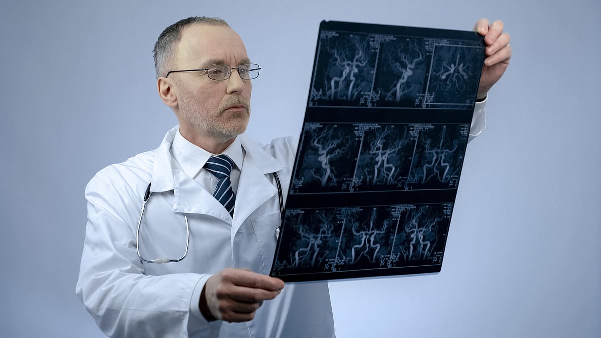 Height Scaling Power of 1 for Skeletal Muscle Index Computation Supported