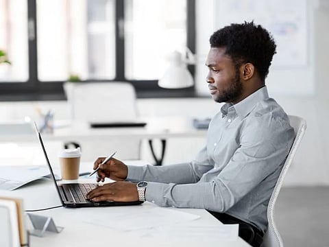 マイクロブレイクで仕事のパフォーマンス向上を