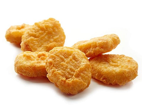 減塩対策に取り組む国でも肉・魚製品のナトリウム含有量は高い