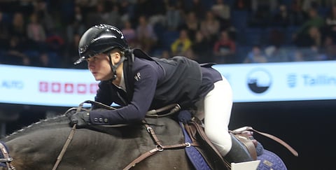 Junioriratsastaja Veera Salmisen elämä on Hollannissa, mutta joulu vietetään Suomessa