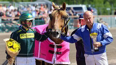 Rankkari järjesti hienon näytöksen. Ruunan valmentaja on Ari-Pekka Tuisku ja sitä ohjasti Hannu Torvinen.