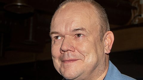 Kari Puosin isoisä on aikanaan ollut perustamassa Nakkilan Hevosjalostusyhdistystä, ja oma kiinnostus syntyi naapurissa asuneista hevosista. "Jotenkin tämä laji on minulle aina kolahtanut."