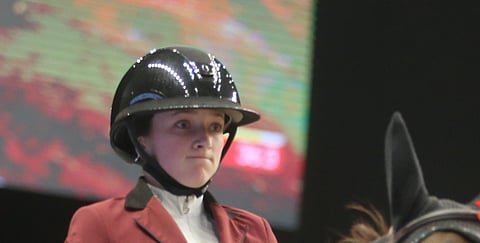 Junioriratsastaja Aida Hämäläinen viihtyy Hollannissa. Jouluaattokin vietetään siellä. 