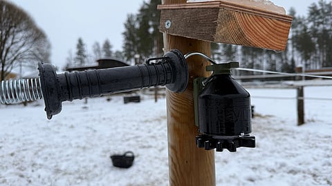 Heinäajastin valmiina toimintaan.