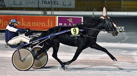 Devi Deveron joutui jättämään kilparadat.