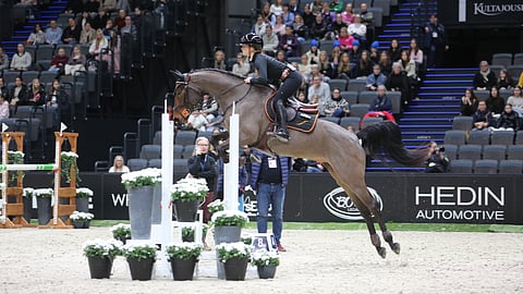 Eveliina Talvio testiratsasti vuoden talenttia, Tiia-Liisa Saarisen Oliver's Bouncea. 