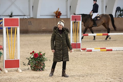 Laura Collett haluaa hevosen koulutuksen menevän rauhallisessa, luottavaisessa ja leppoisassa ilmapiirissä. Silloin se varmimmin onnistuu. 