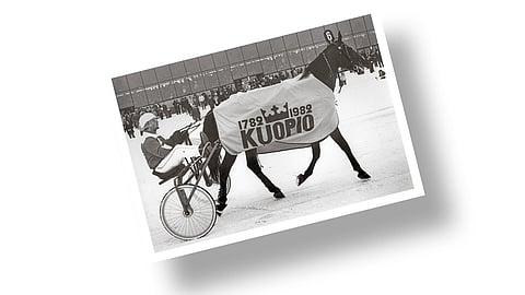 Kuva-arvoitus: Mikä parivaljakko tässä on voittajaesittelyssä?