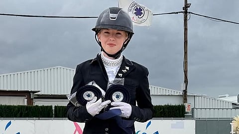 Iida-Sofia Alasuutari menestyy Sunshine Tourin koulukisoissa, Vejer de la Fronterassa.