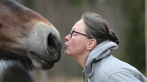 Heli Hyytiäinen ja Lyyli. 