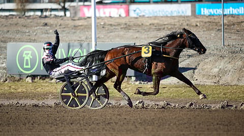 Kenneth Danielsenin valmentama Hot Package on Uudenmaan Upein.