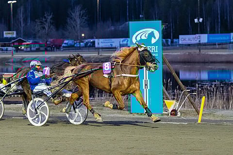 Oon Leidin voima puhui.