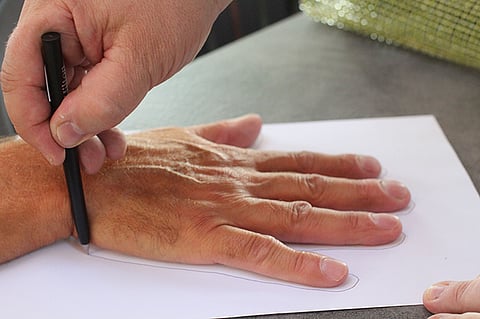 Hevosurheilu ikuisti toisen legendaarisista käsistä sen oikeassa mittakaavassa.