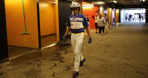 Jorma Kontio siirtyi Vermon Derbystä Ruotsin Tammaderbyyn ja kirkasti lauantain hopeansa sunnuntaina kullaksi tamma Evin Bokolla.