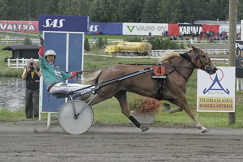 Kriterium-voittaja I.P. Vipotiina voittaa myös Derbyn ensimmäisenä ja edelleen ainoana tammana.