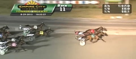 Tässä Outburst kirii ykköseksi Yonkersissa aiemmin tällä kaudella.