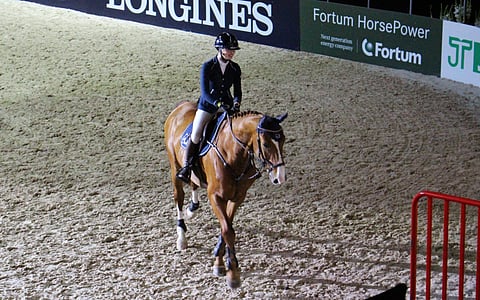 Jenna Yrjövuori ja Graal palkintojenjakotilaisuudessa.