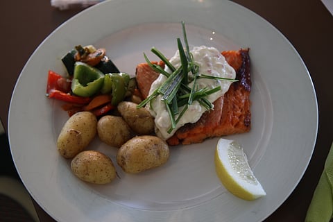 Metsämäen katsomoravintolan keittiö hallitsee ensiluokkaisten raaka-aineiden käytön. Kuva: Riikka Aaltonen