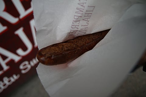 Makkara on keskeinen osa tamperelaisuutta. Kuva: Riikka Aaltonen.