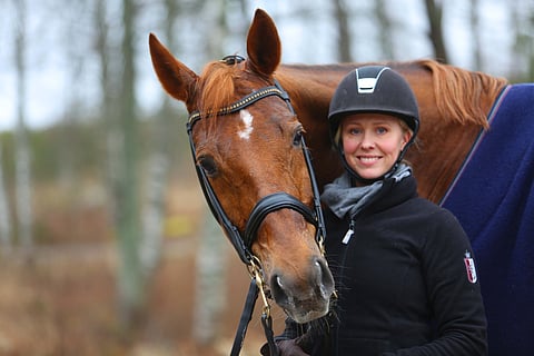 Anna von Wendt ja Denzel ovat kaukana Norjassa ensimmäisissä neljän tähden koulukisoissaan.