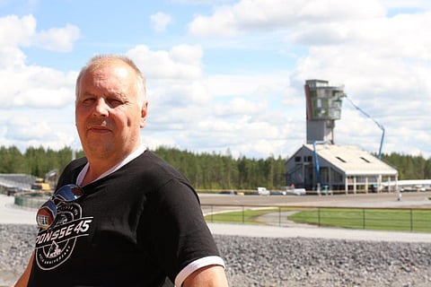 Arto Siika-aho toivoo Powerparkin radalle yösadetta ennen juhannuksen suurkilpailua.