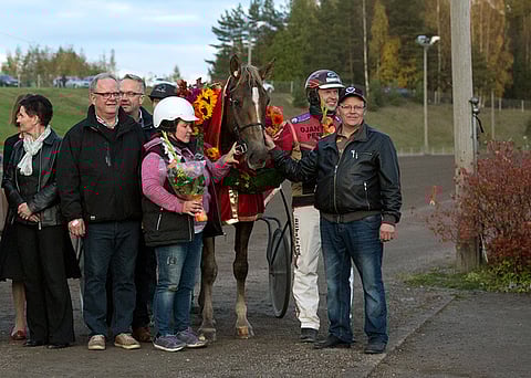 Marika Pääkkönen muistetaan viime vuosilta parhaiten Villinmiehen Tammakilvan voittaneen Myrskyn Tuulen takaa.