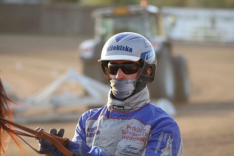 Teemu Keskitalo edusti Suomea amatööriohjastajien MM-kilpailuissa.