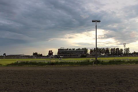 Amatööriohjastajien SM-finaalit polkaistiin käyntiin Ylivieskan ravikeskus Keskisessä.
