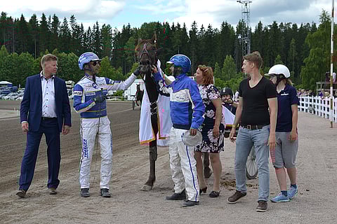 Esa Holopainen ajoi jälleen Mika Ahlströmin valmentamaa Sun Capitanoa.