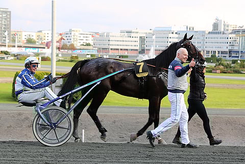 Villiam, Jorma Kontio ja Timo Nurmos ja hetki kriteriumin maaliintulon jälkeen.