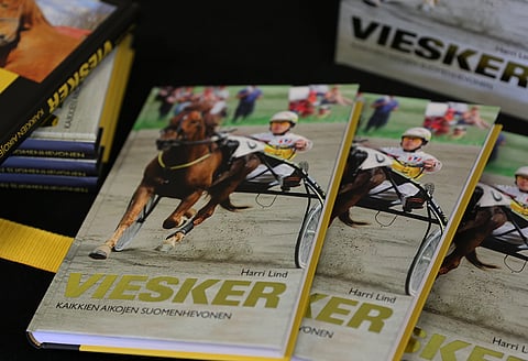 Kuukauden ravurit -äänestys avoinna – äänestäneiden kesken arvotaan Viesker-kirja