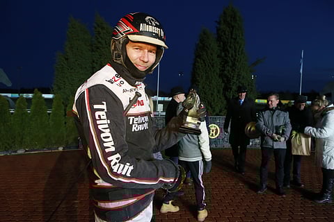 Callela Lisbethin ohjastaja Mika Forss voitti Turussa neljä lähtöä putkeen.