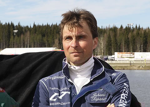 Juhani Tapani ajoi valmentamansa St Helensinen uran avausvoittoon.