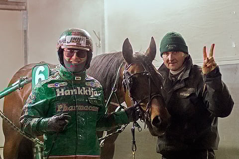 Hannu Torvinen lämmitti ajokkinsa, Jukka Kinnusen Ghiotin.