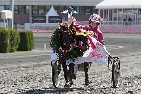 Elina Miettunen on voittanut Pomona II:lla Solvallassa. Kuva: Jarno Unkuri.