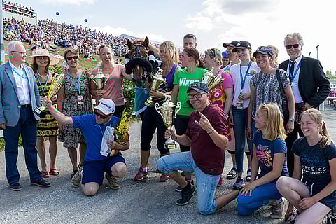 Vixus palasi pitkältä tauolta suoraan parrasvaloihin.