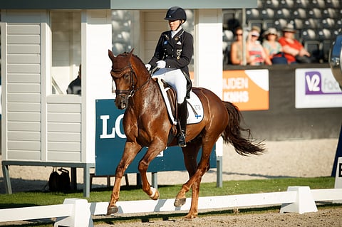 Emma Kanerva ja Greek Air.