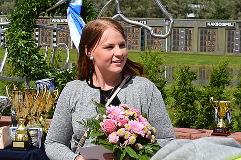 Christa Packalénin tallin menestyskulku taukosi hetkeksi tallin hevosten sairastuttua.