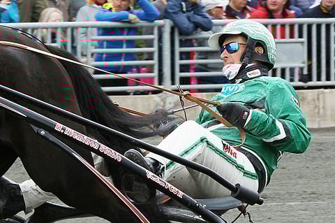 Ari Moilanen ajaa Porin Toto4-varmaa Hallan Ruusua.